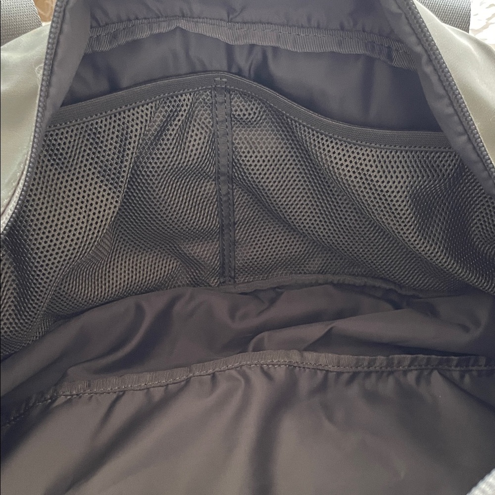 lululemon athletica Olive Green Duffel Bag - Picture 9 of 16